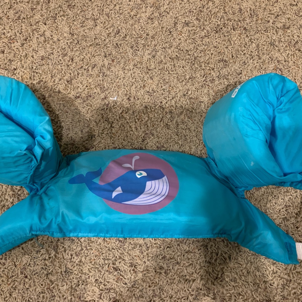 Stearns puddle jumper floatie